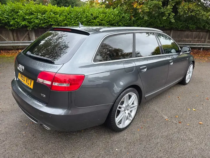 Audi A6 Avant 2010 photo 4