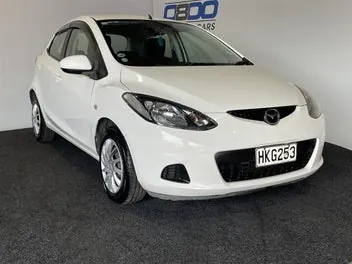 Mazda Demio 2007 photo 2
