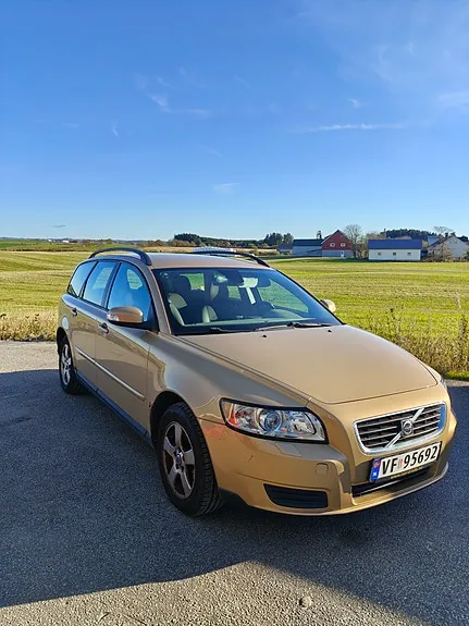 Volvo V50 2008 photo 2