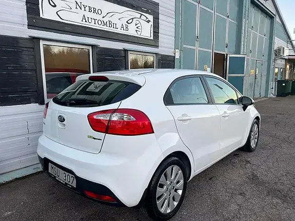 Kia Rio 2013 photo 3