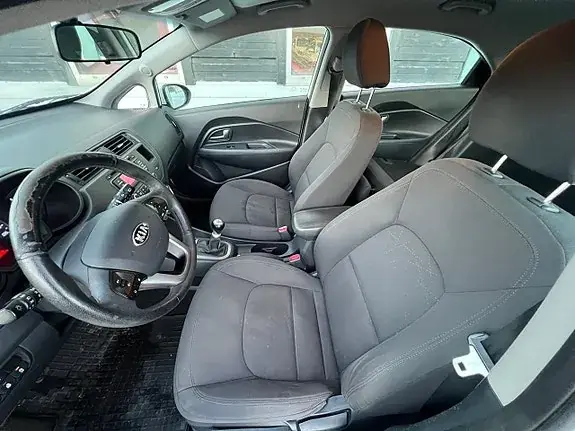 Kia Rio 2013 photo 5