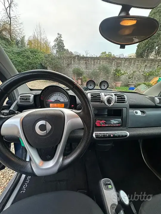Smart Fortwo 2010 photo 4