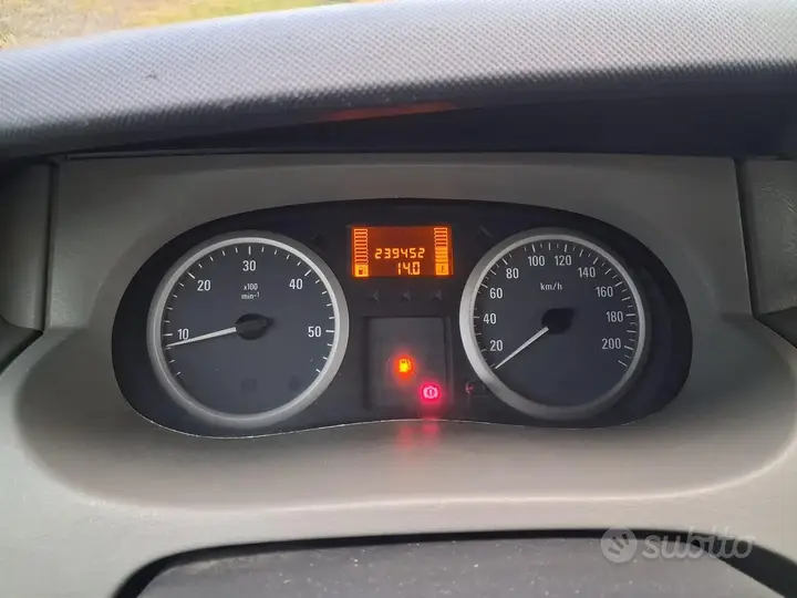 Opel Vivaro 2009 photo 3