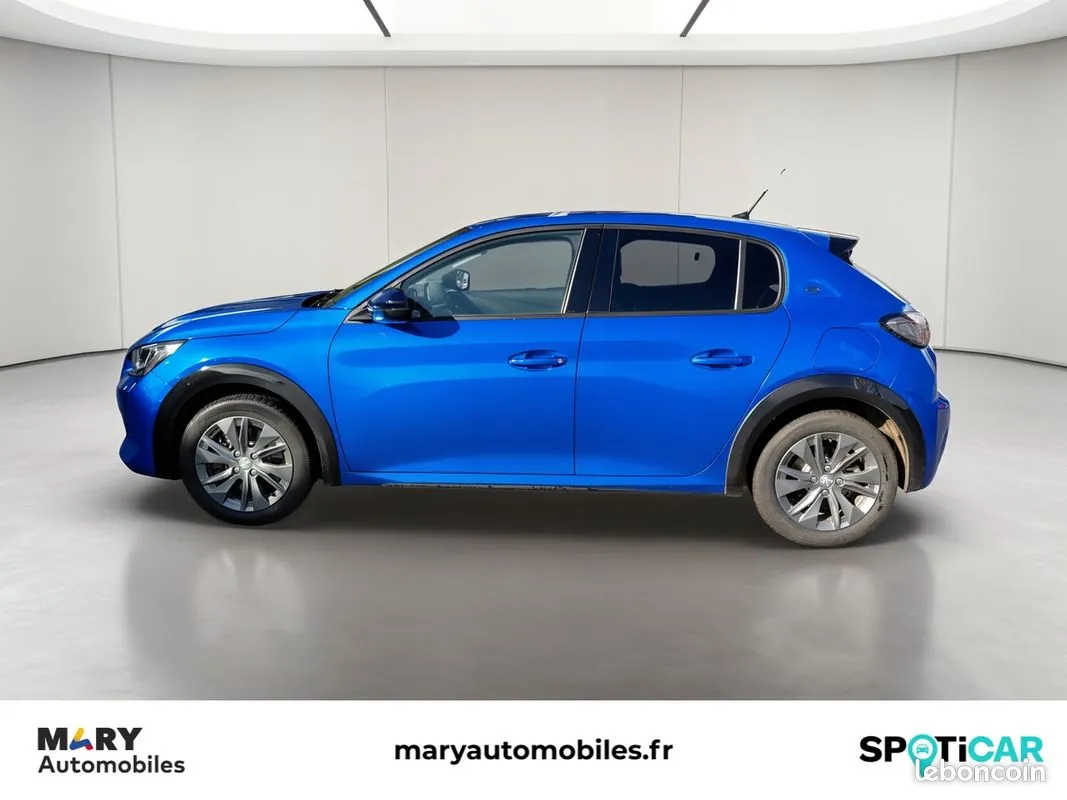 Peugeot 208 2022 photo 2