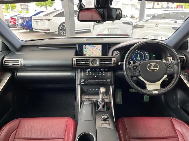 Lexus Is 2013 photo 2
