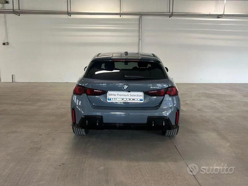 BMW 1 Series 2026 photo 4