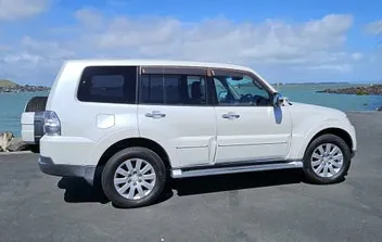 Mitsubishi Pajero 2007 photo 2