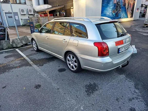 Toyota Avensis 2006 photo 4