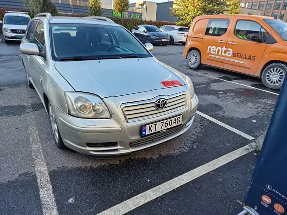Toyota Avensis 2006 photo 2