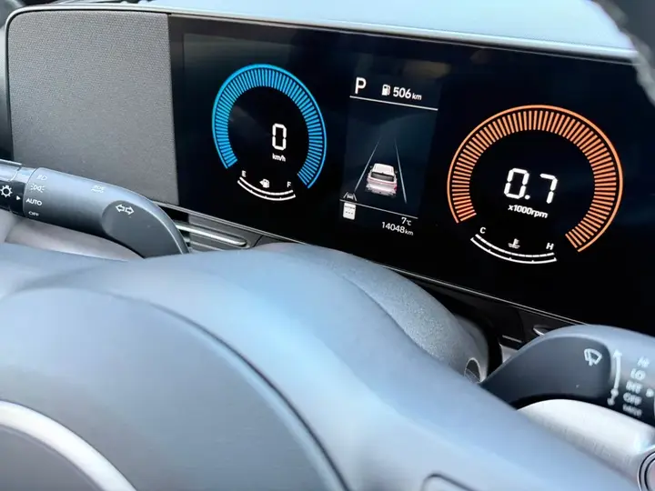 Hyundai Kona 2025 photo 4