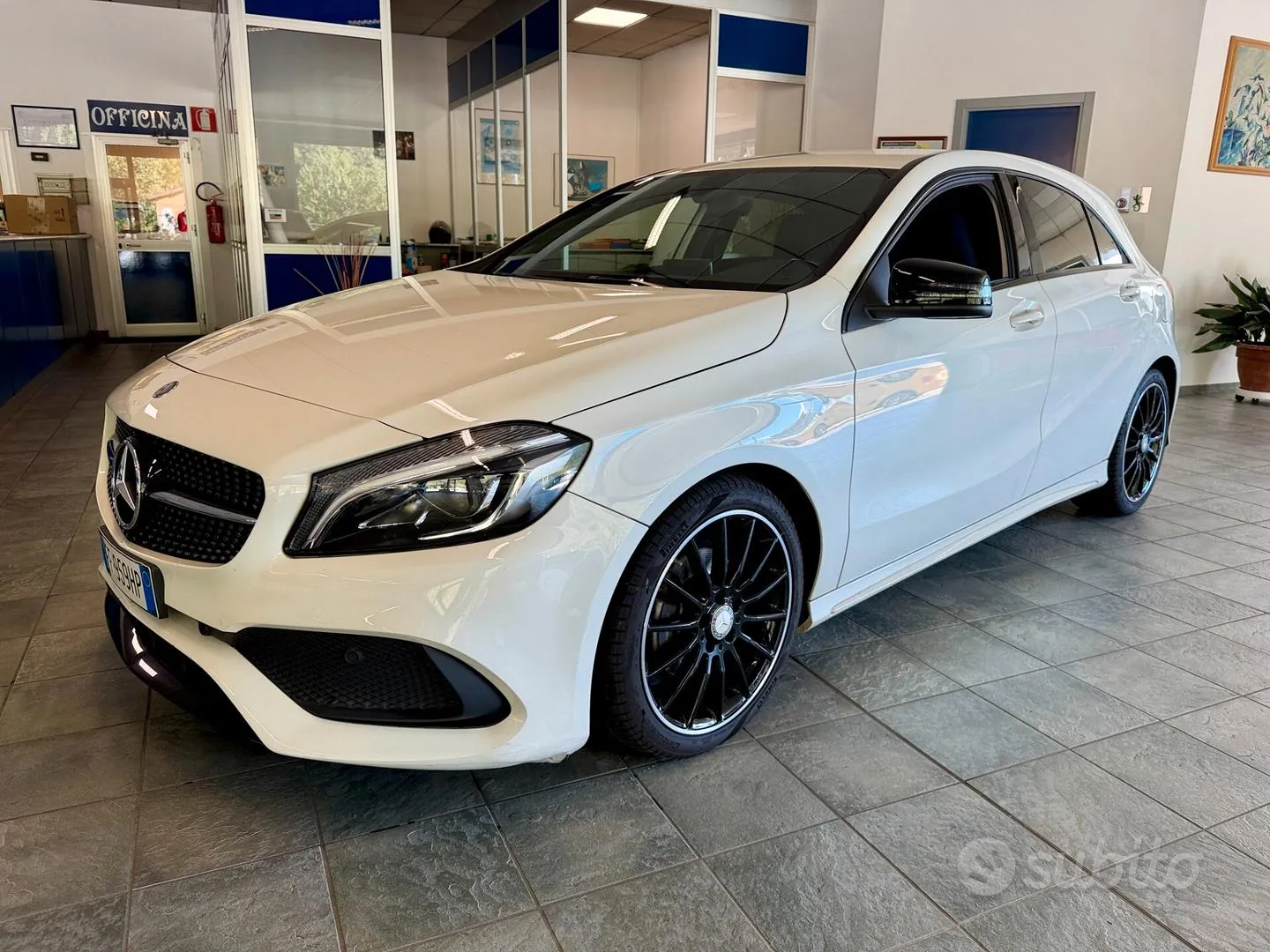 Mercedes-Benz A 180 2016 photo 3
