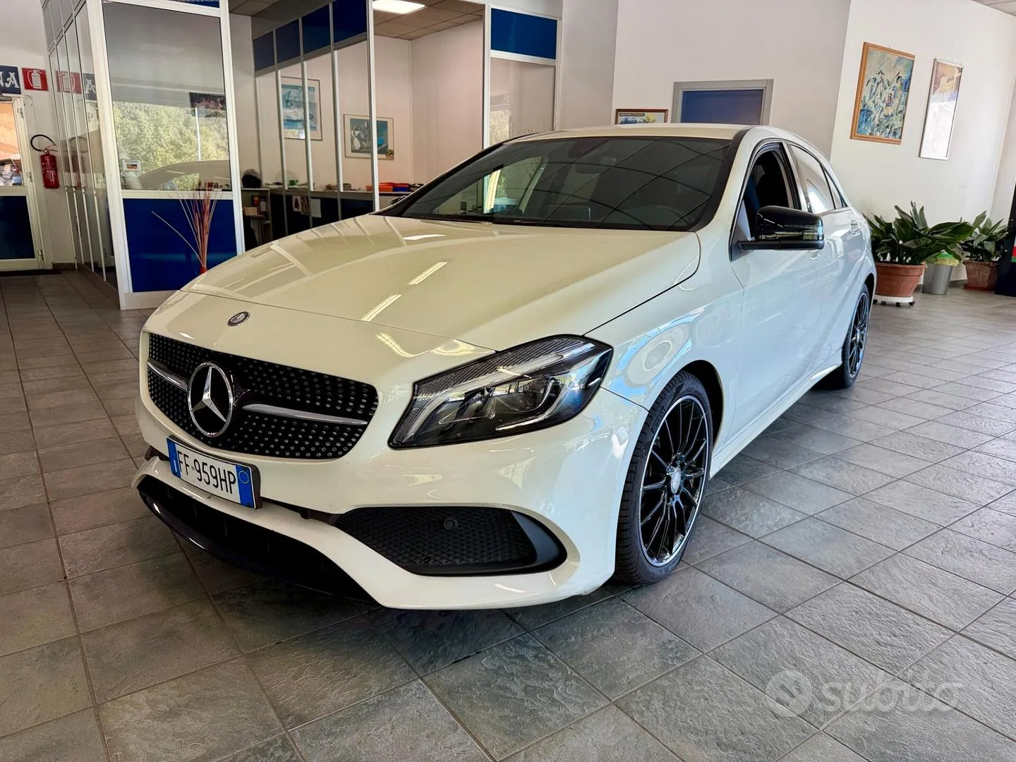 Mercedes-Benz A 180 2016 photo 2