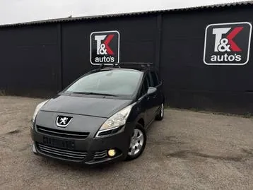 Peugeot 5008 2011 photo 2