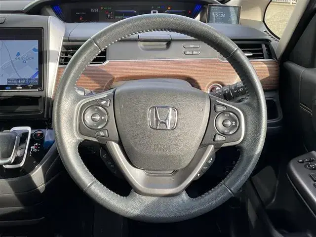 Honda Freede Hybrid 2019 photo 5