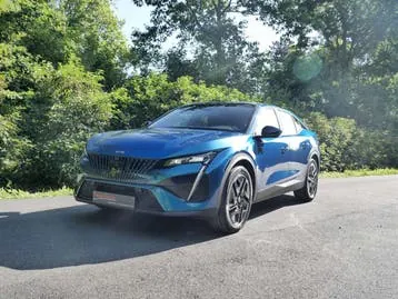Peugeot 408 2025 photo 2