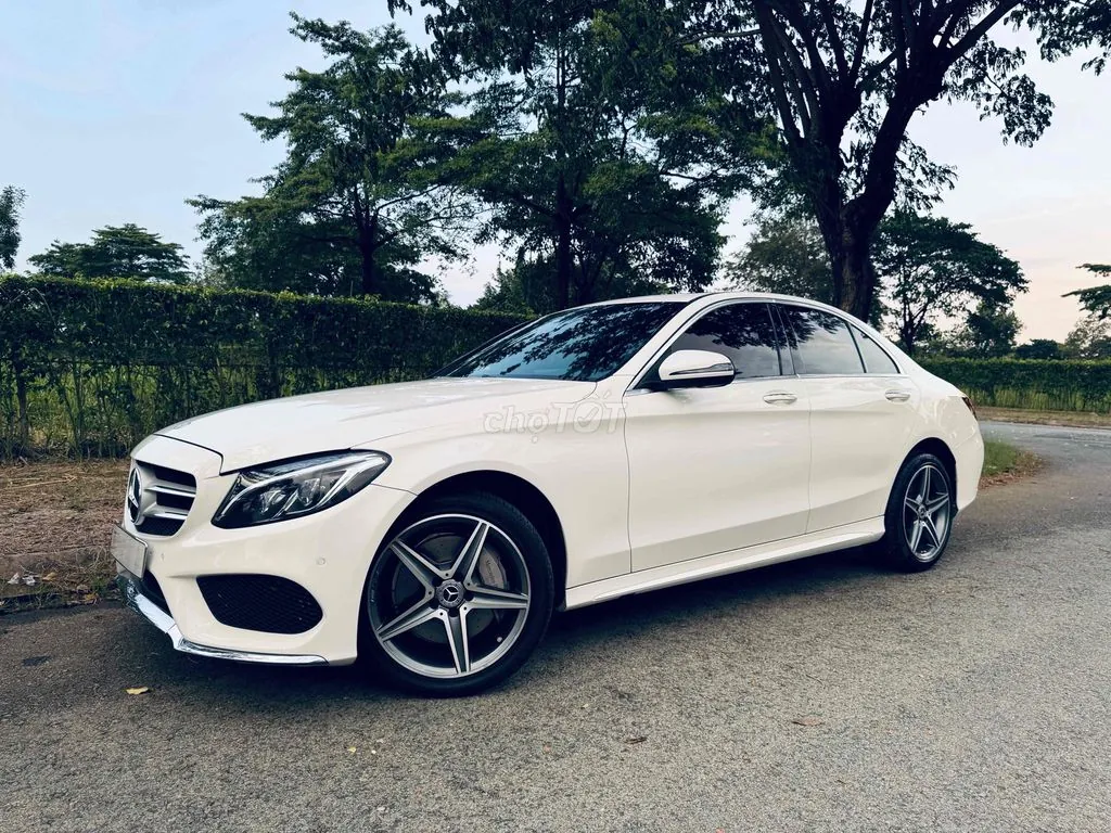 Mercedes-Benz C-Class 2016 photo 2