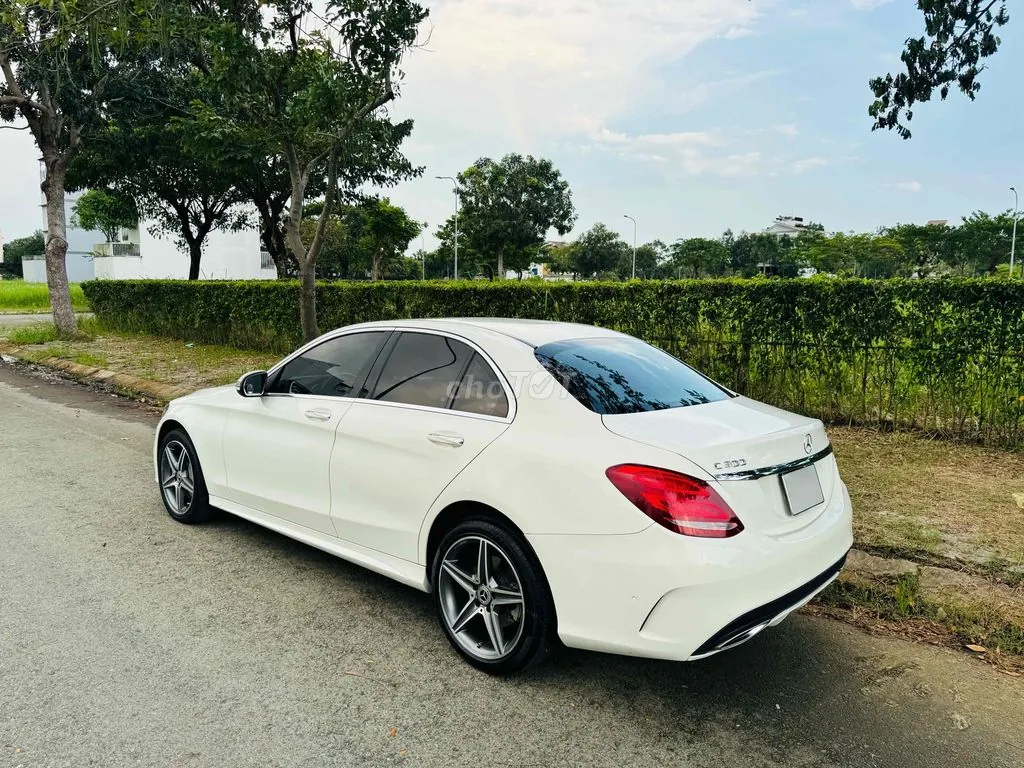 Mercedes-Benz C-Class 2016 photo 5
