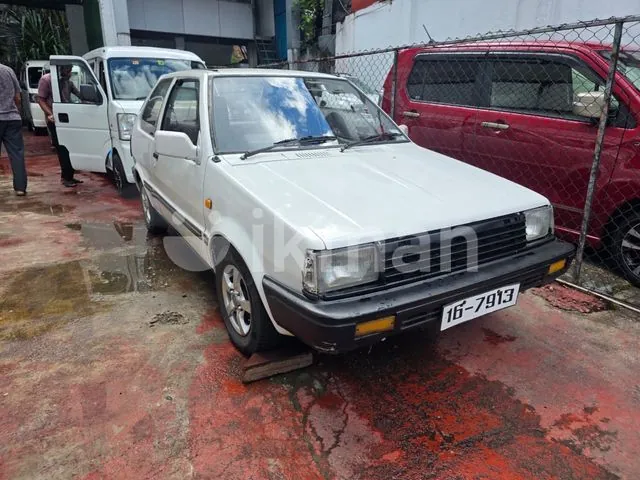 Nissan March 1986 photo 2
