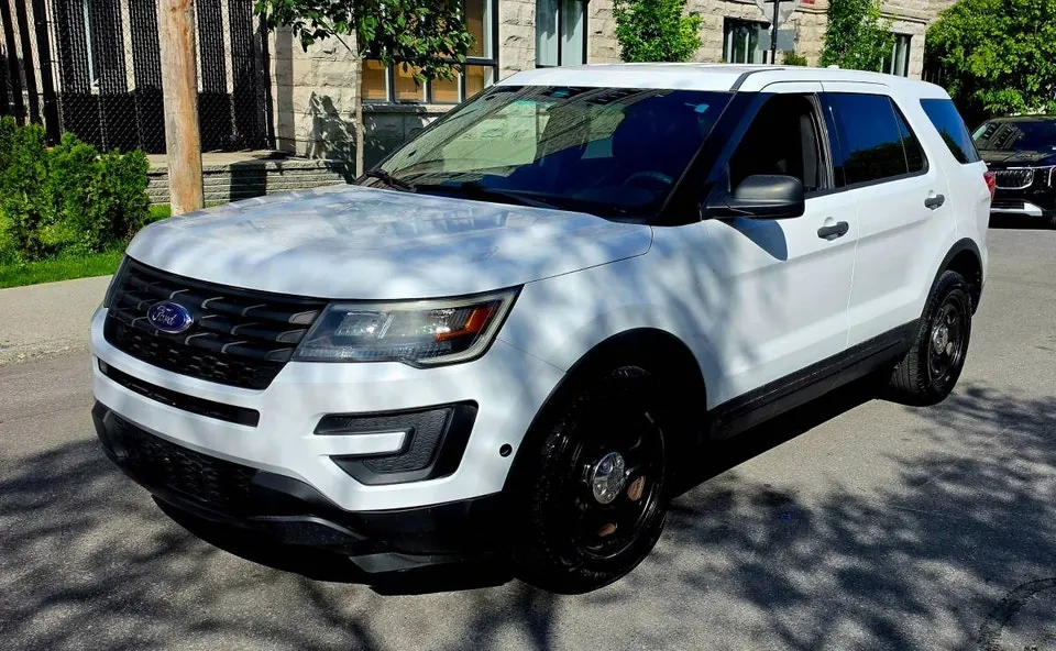 Ford Explorer 2016 photo 3