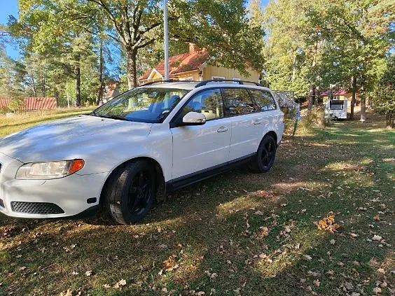 Volvo V70 2009 photo 3