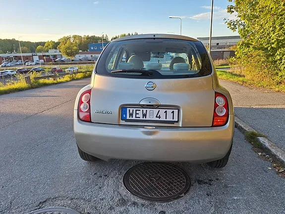 Nissan Micra 2004 photo 3