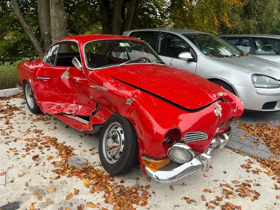 Volkswagen Karmann Ghia