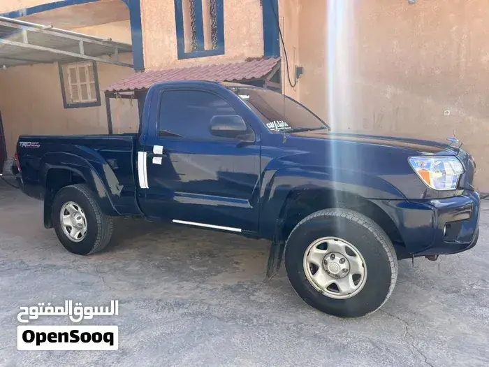 Toyota Tacoma 2012 photo 2