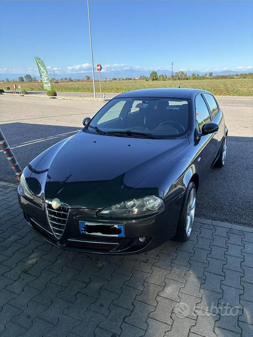 Alfa Romeo 147 2007 photo 3