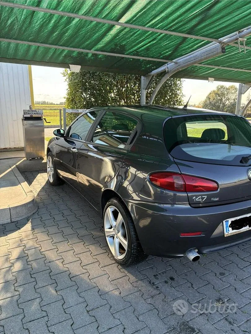 Alfa Romeo 147 2007 photo 5
