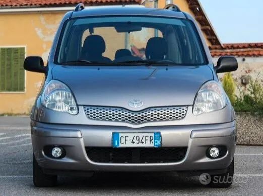 Toyota Yaris 2003 photo 5