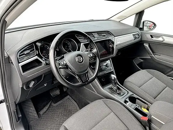 Volkswagen Touran 2020 photo 5