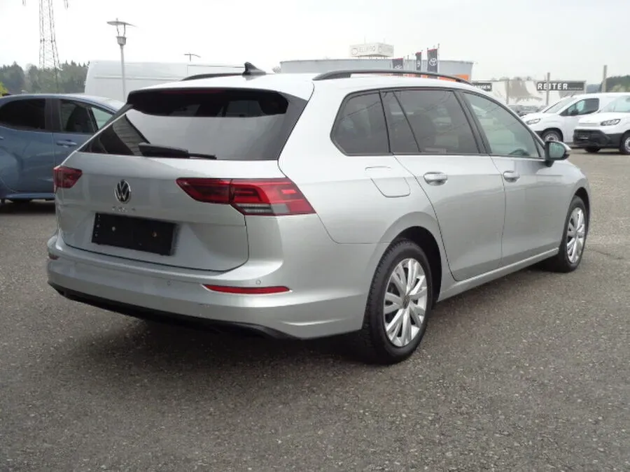 Volkswagen Golf 2022 photo 3
