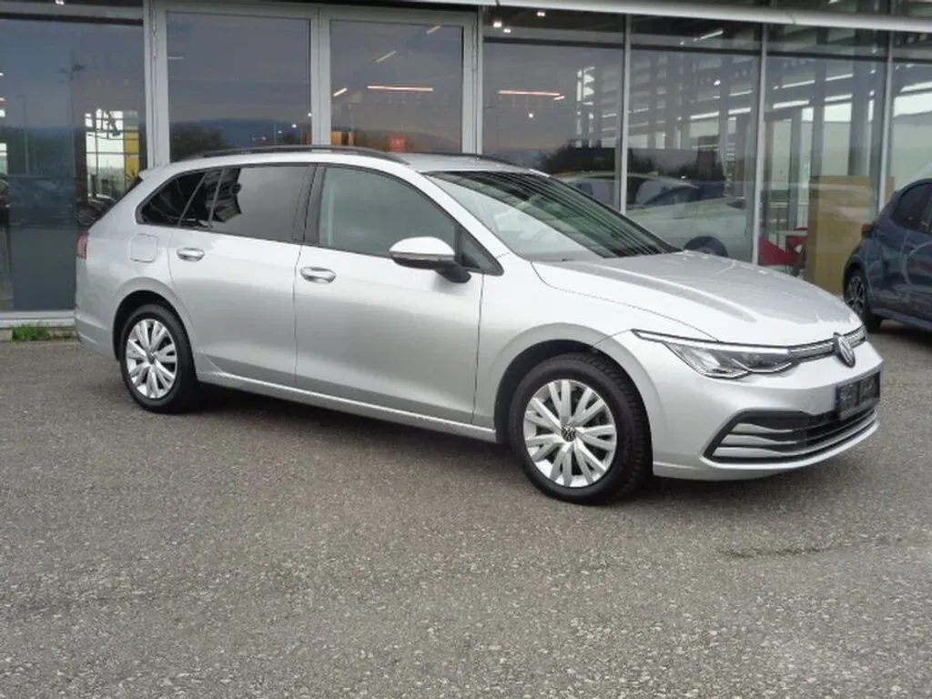 Volkswagen Golf 2022 photo 2