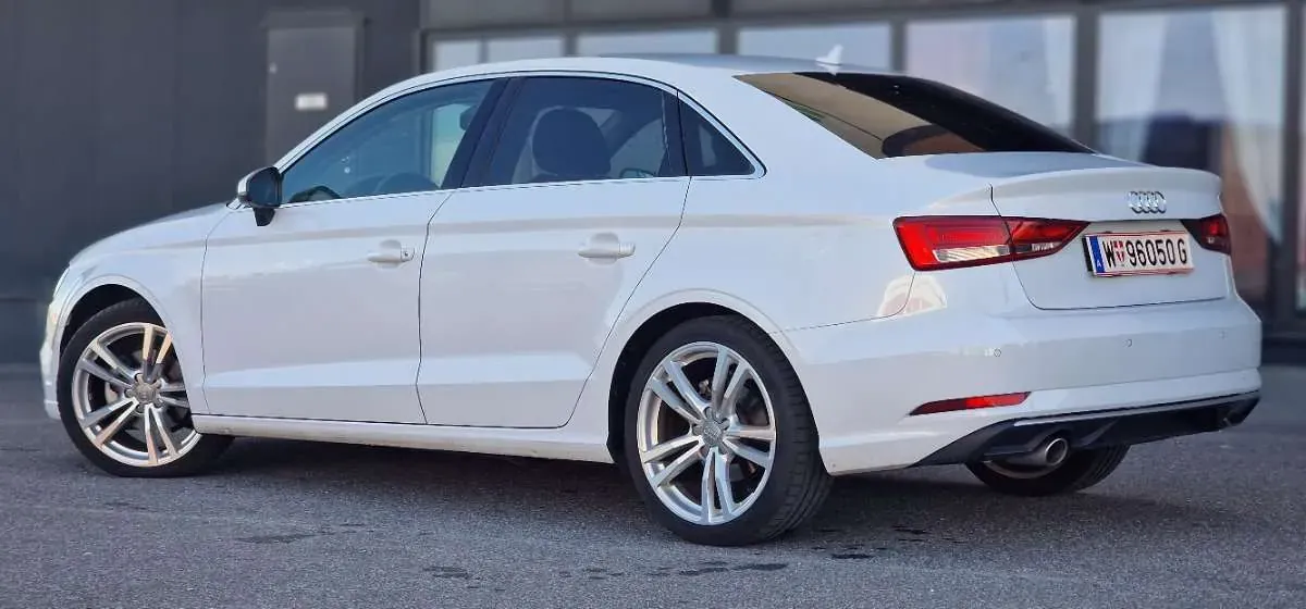 Audi A3 2016 photo 3