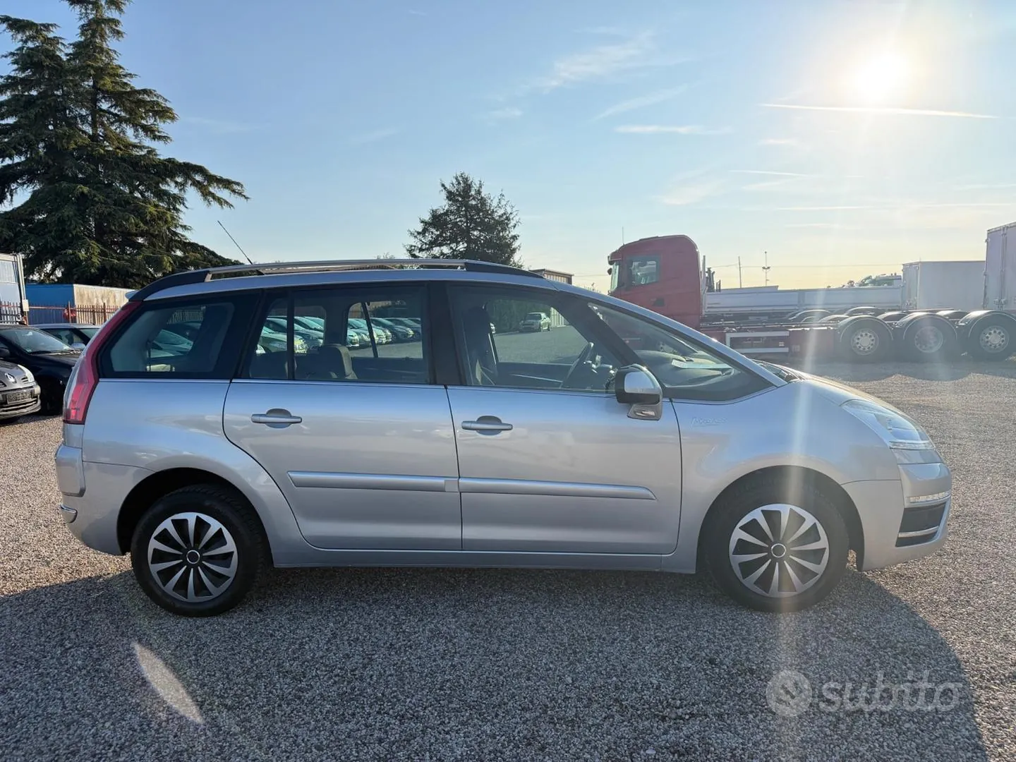 Citroen C4 Grand Picasso 2012 photo 4