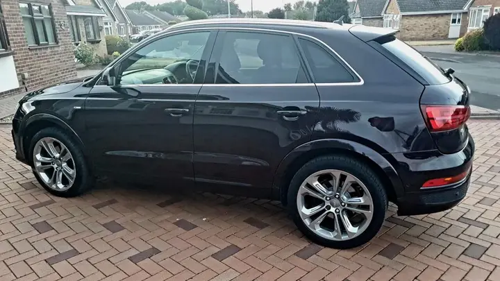 Audi Q3 2015 photo 4