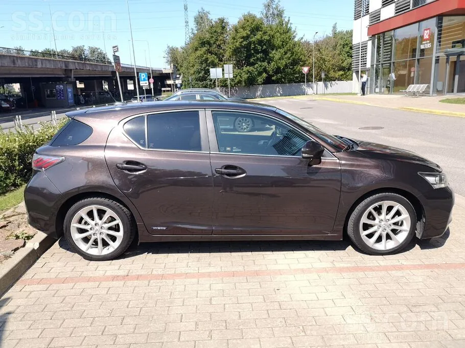 Lexus Ct 2011 photo 3