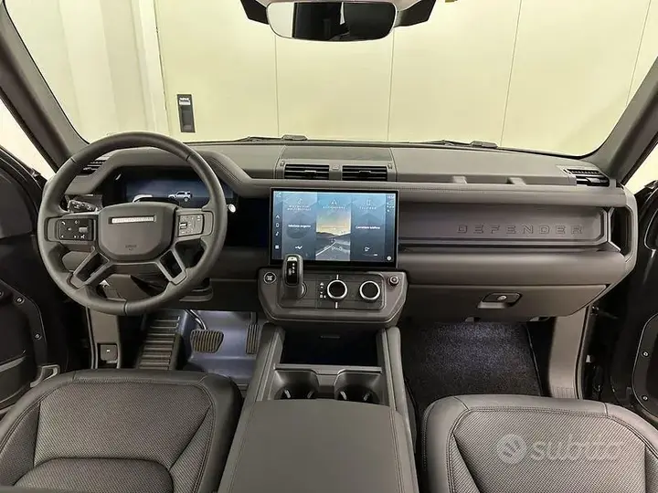 Land Rover Defender 2025 photo 4