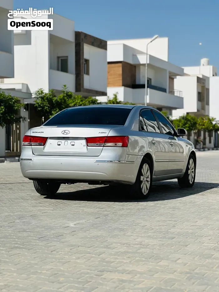 Hyundai Sonata 2009 photo 2