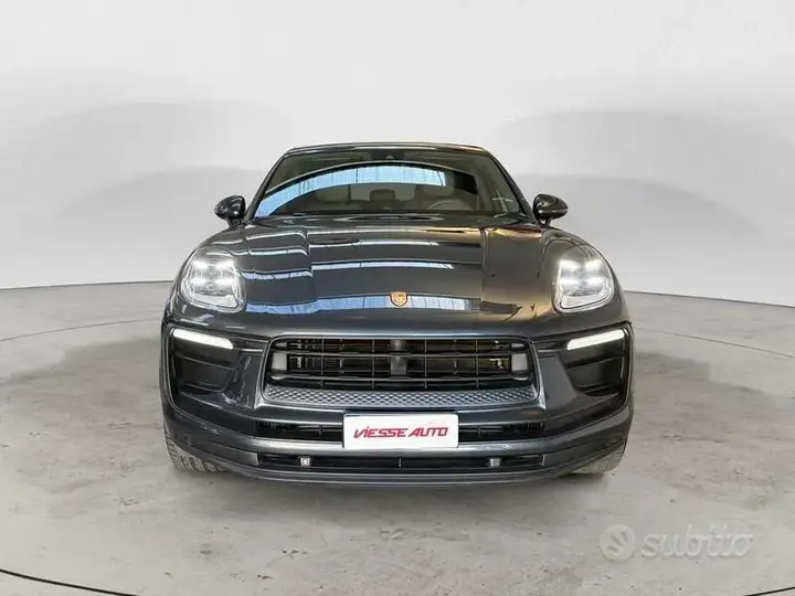 Porsche Macan 2021 photo 2