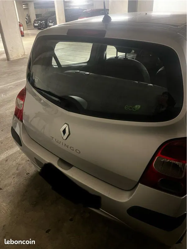 Renault Twingo 2010 photo 2