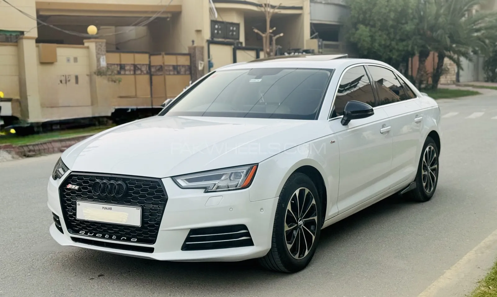 Audi A4