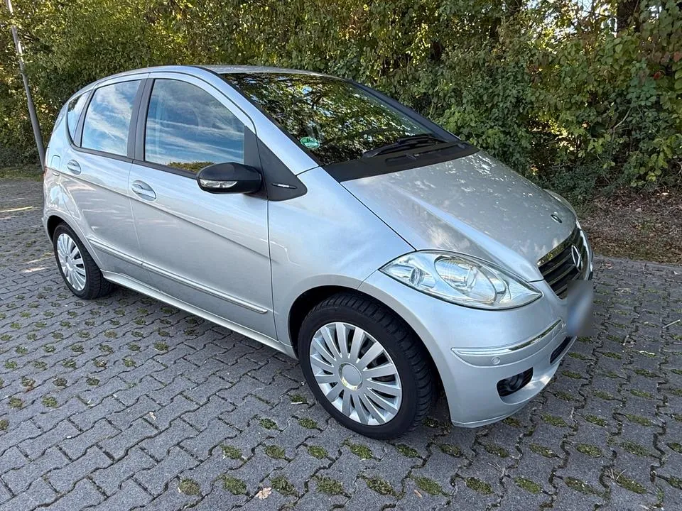 Mercedes-Benz A 200