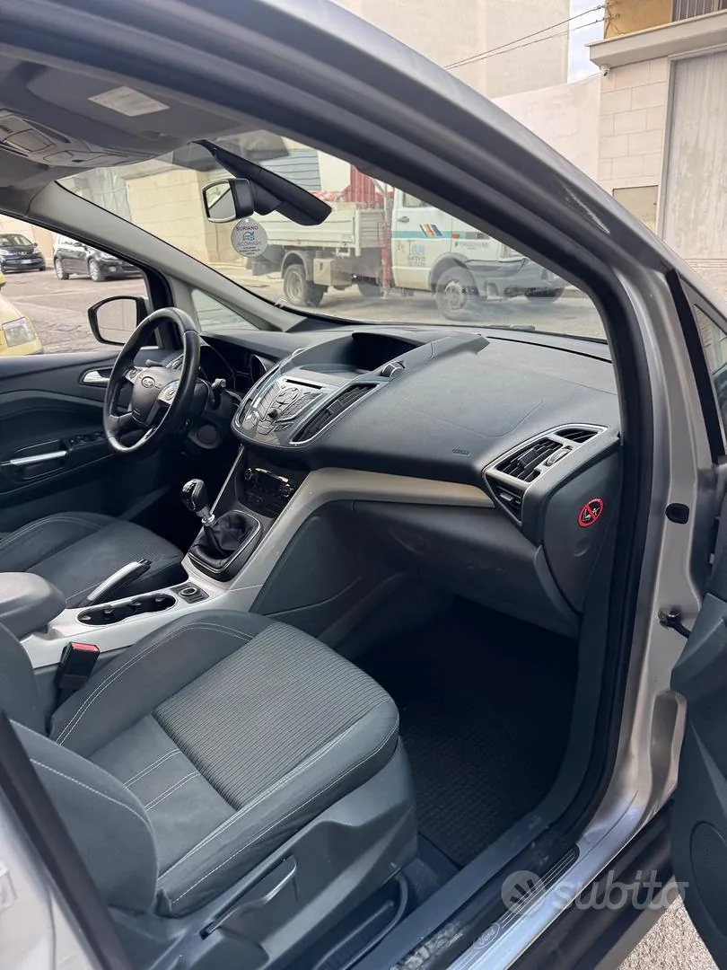 Ford C-Max 2011 photo 5