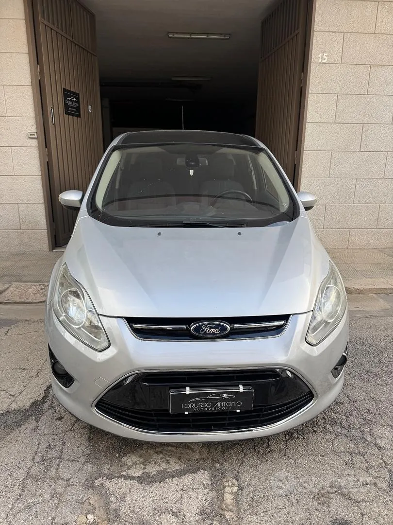 Ford C-Max 2011 photo 2