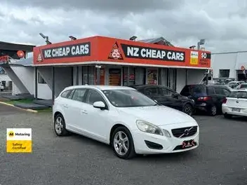 Volvo V60 2013 photo 2