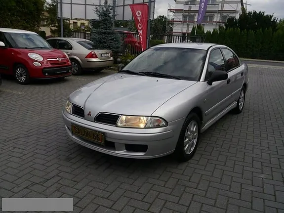 Mitsubishi Carisma