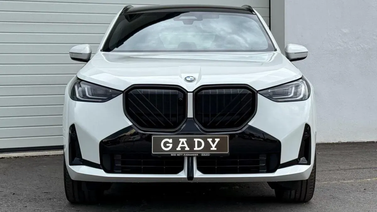 BMW X3 2023 photo 2