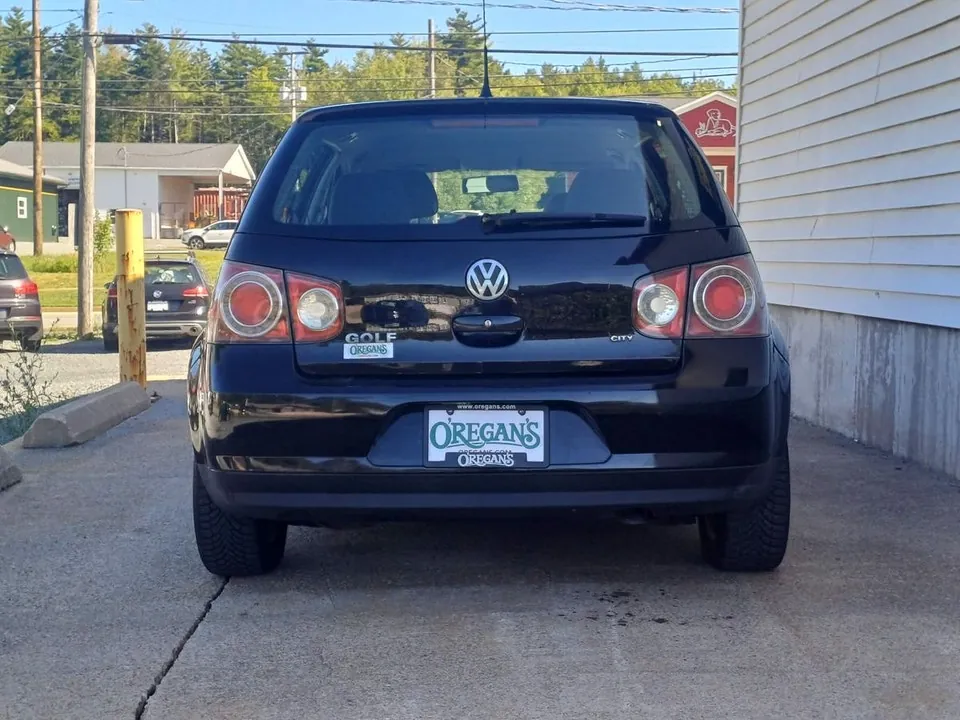 Volkswagen Golf 2009 photo 4