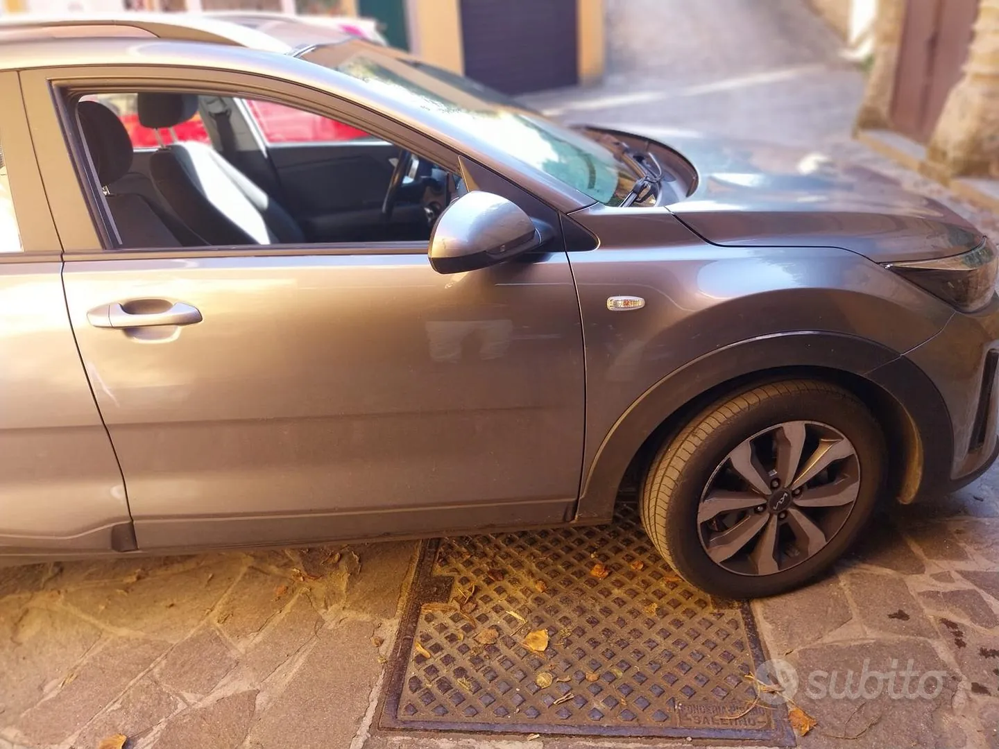 Kia Stonic 2024 photo 2